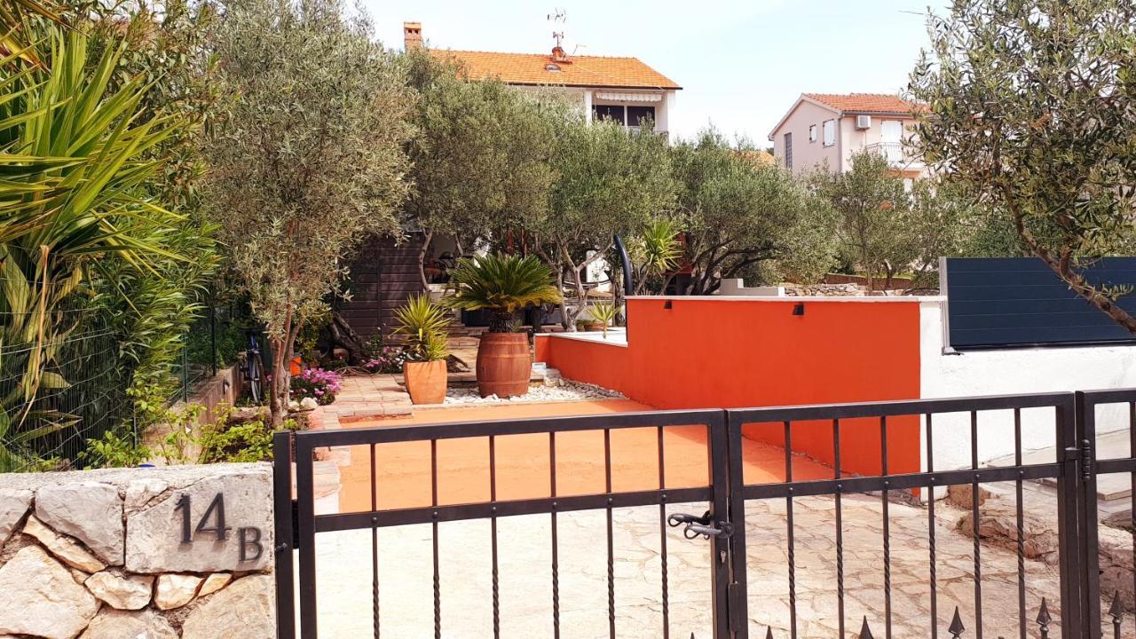 House Oliva With Private Pool And Large Garden Villa Stari Grad  Exterior photo