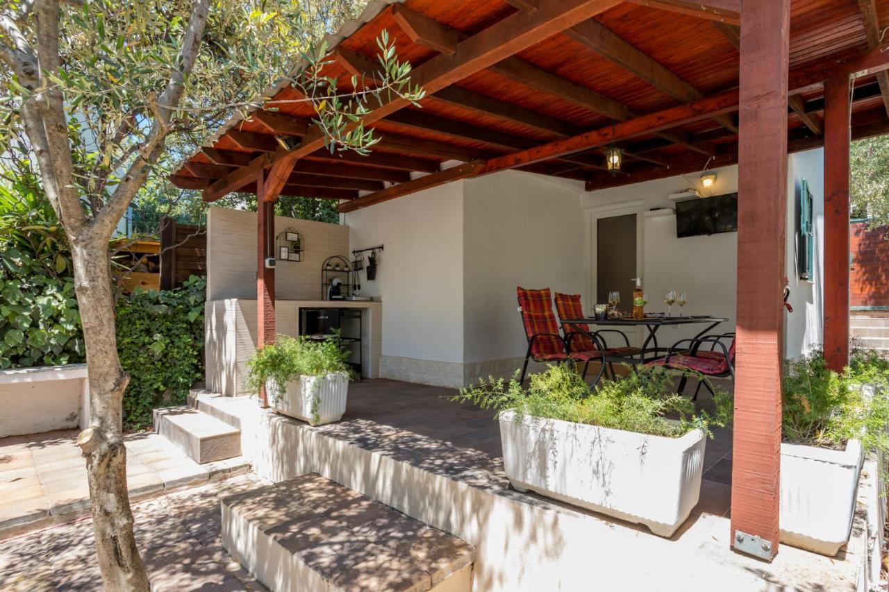 House Oliva With Private Pool And Large Garden Villa Stari Grad  Exterior photo